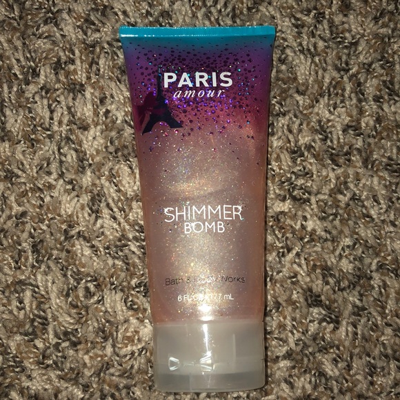 Bath & Body Works Other - Bath & Body Works body glitter Bath & Body Works Other - Bath & Body Works body glitter